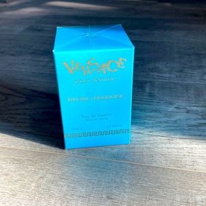 Versace Dylan Turquoise eau de toilette natural spray.  NIB 1.7 fl oz/50 ml
